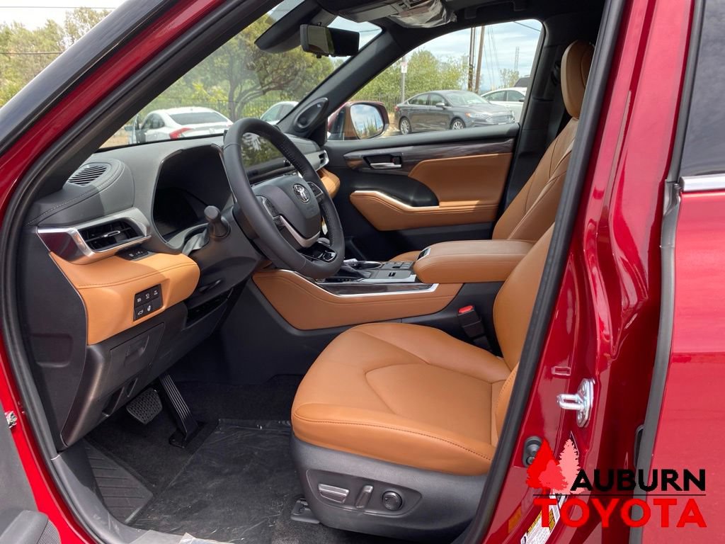 New 2026 Toyota Highlander Platinum AWD/4WD image 35