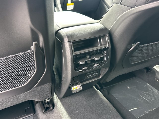 New 2027 Jeep Grand Cherokee 4WD image 16