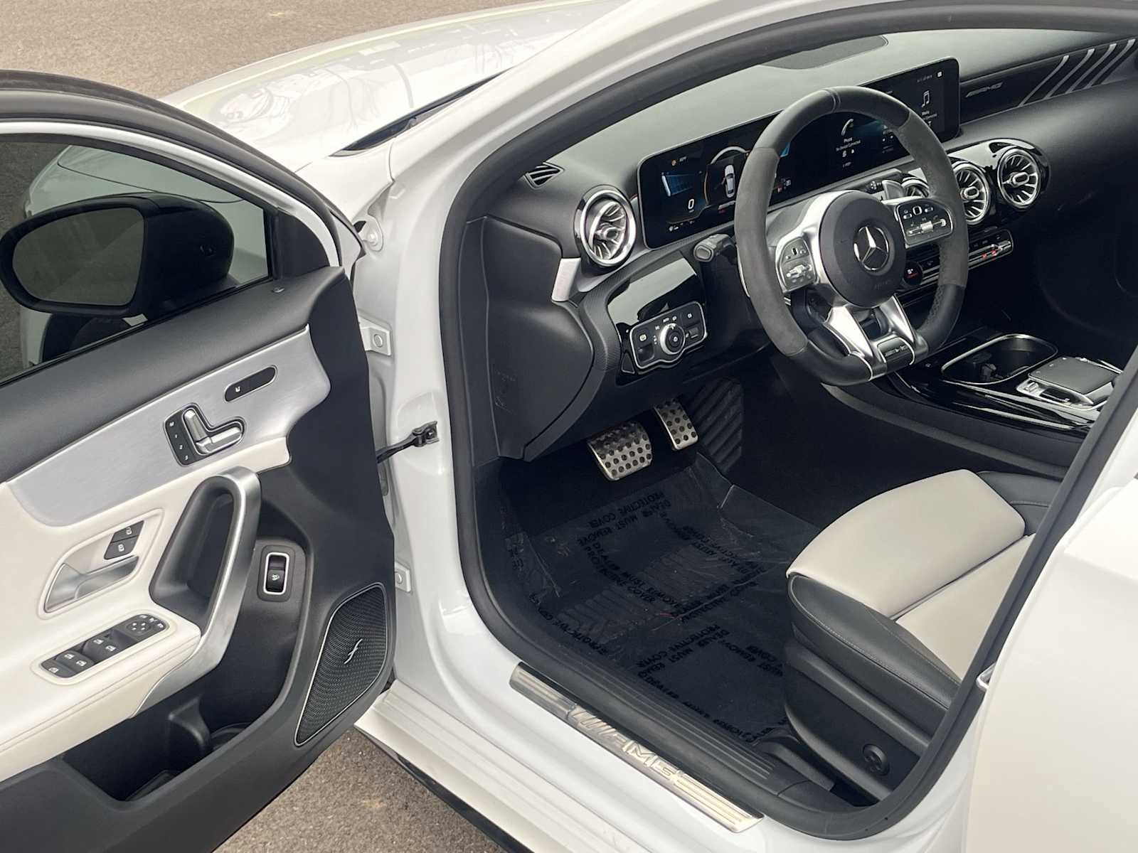 Certified 2020 Mercedes-Benz A 35 AMG 4MATIC image 10