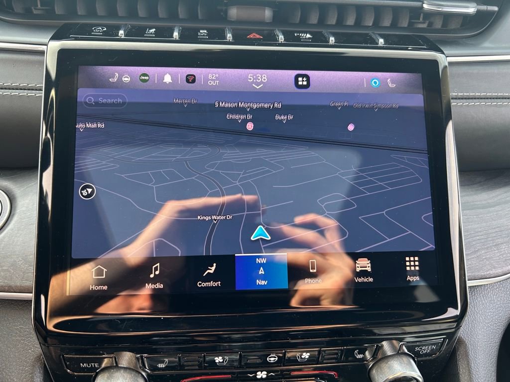 Certified 2022 Jeep Grand Cherokee L Overland image 13