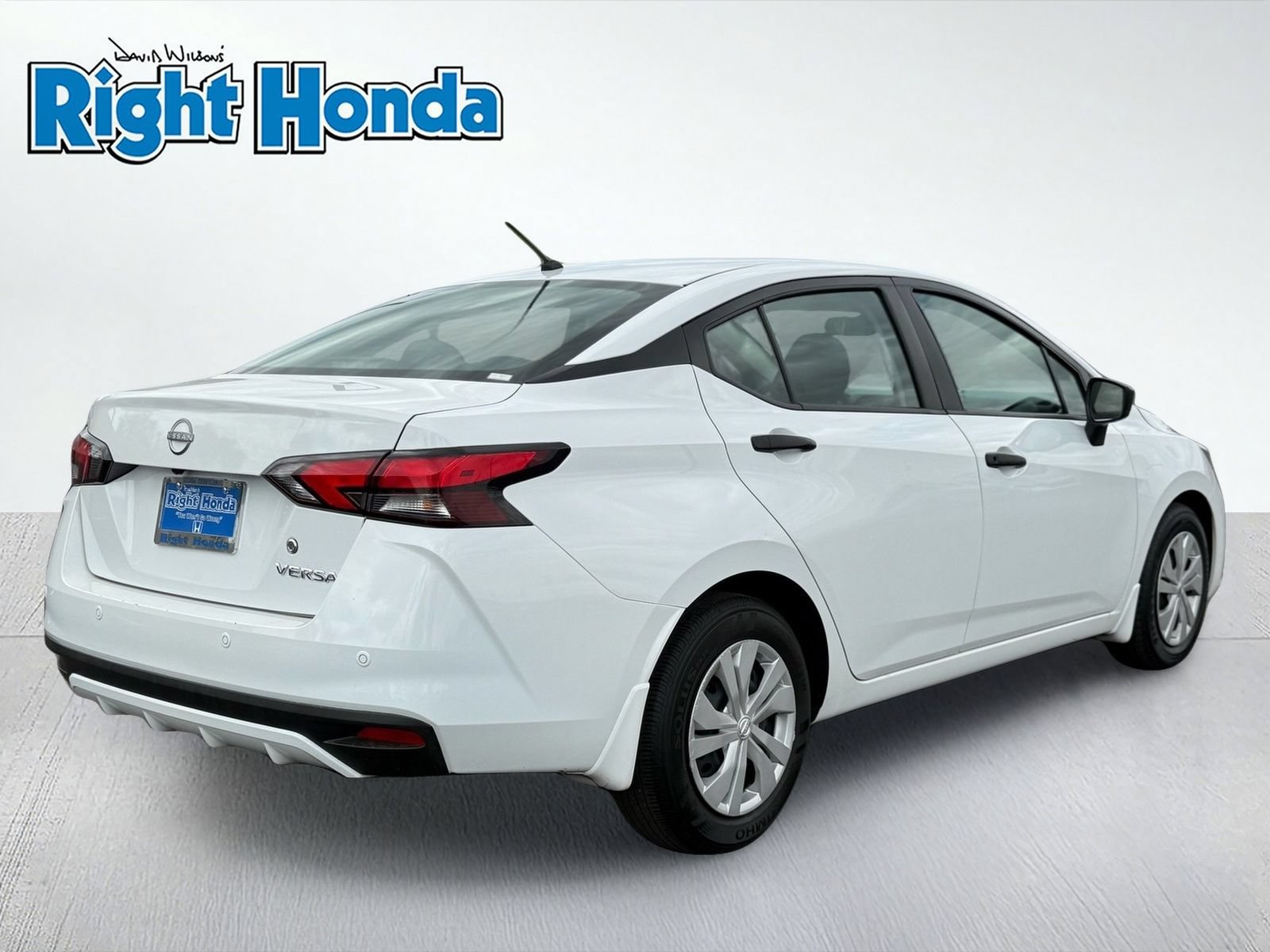 Used 2025 Nissan Versa S w/ Trunk Package FWD image 8