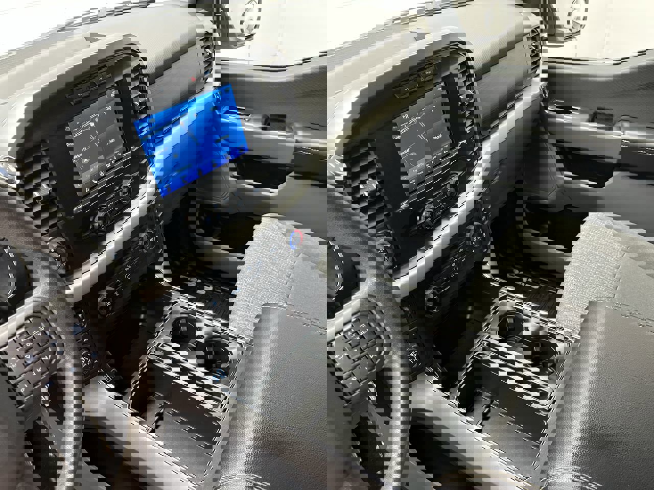 Used 2022 Ford F150 XLT w/ Max Trailer Tow Package image 17