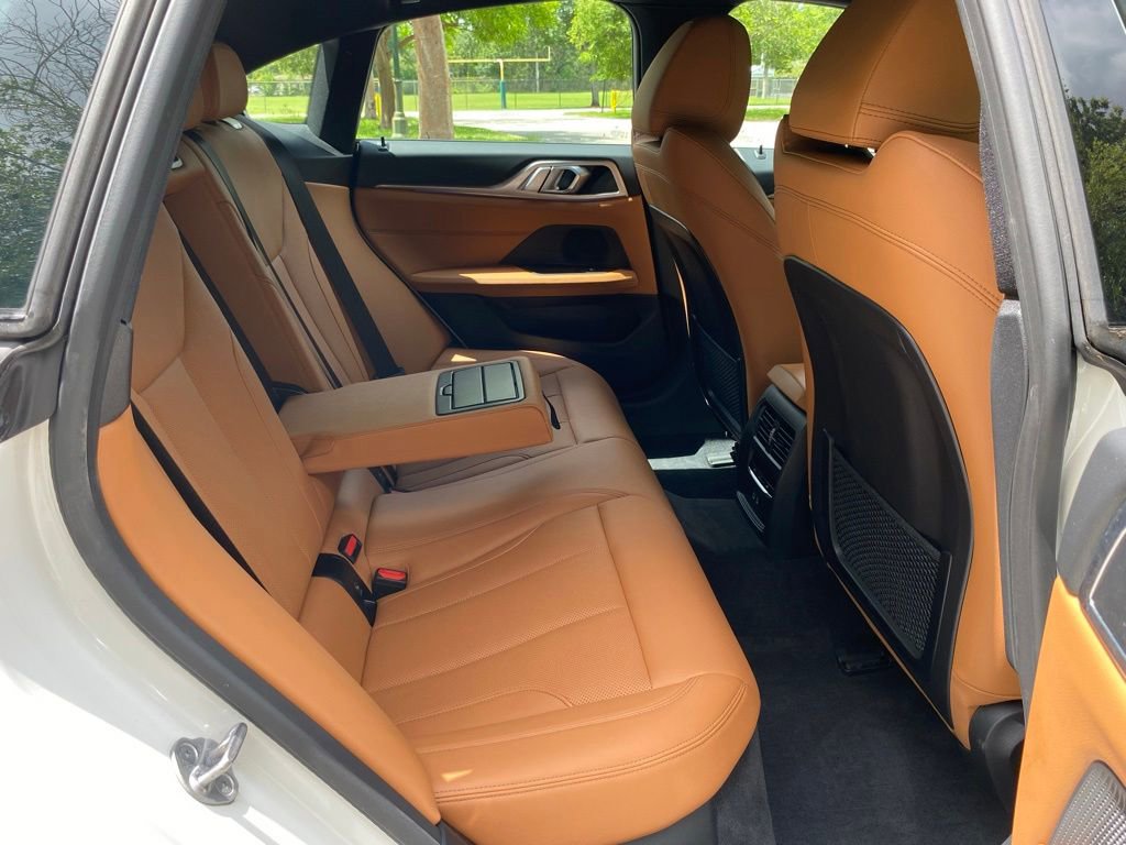 Used 2023 BMW i4 eDrive40 RWD image 17