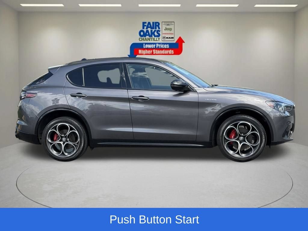 Used 2024 Alfa Romeo Stelvio Veloce AWD/4WD image 6