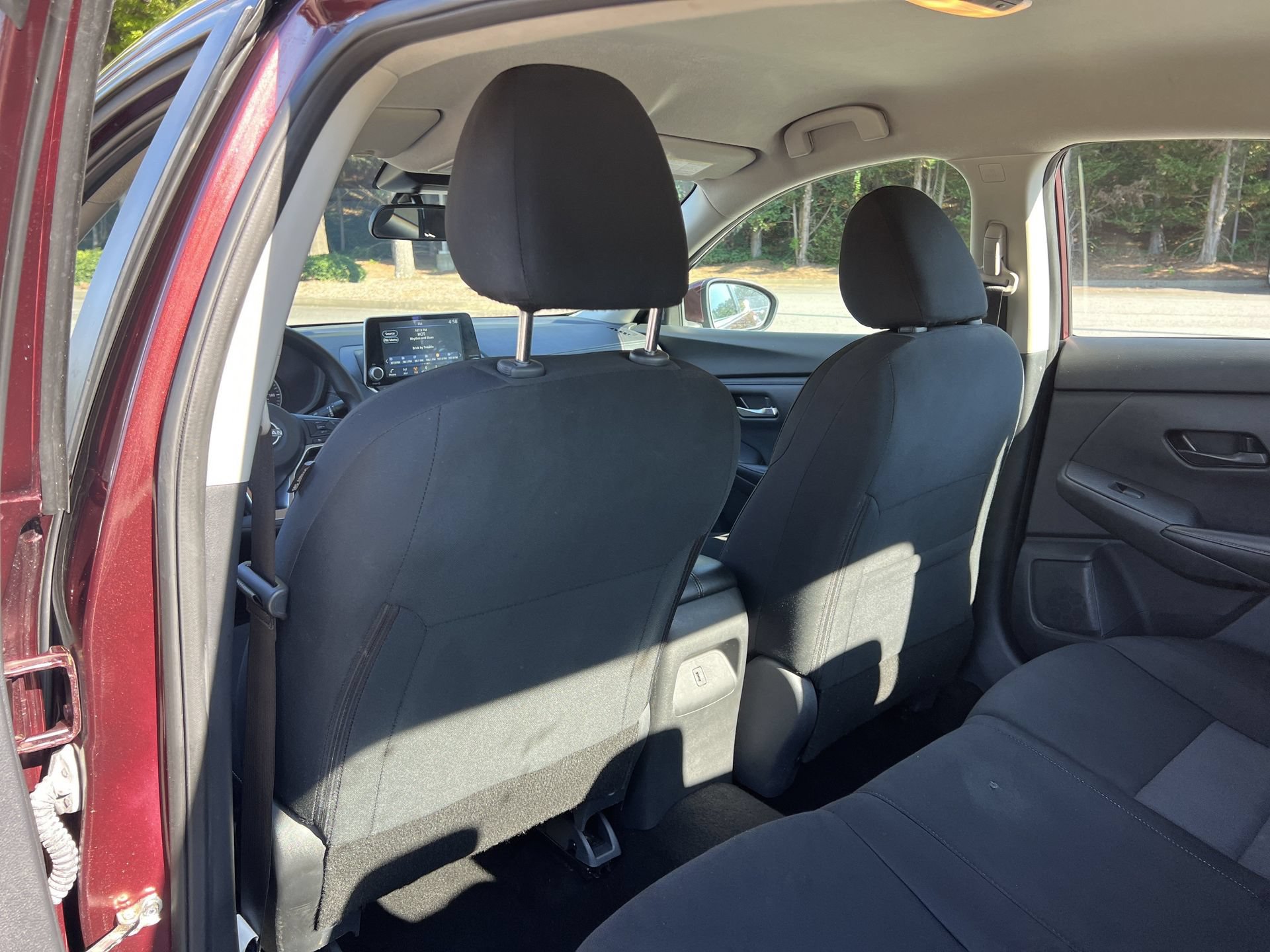 Used 2024 Nissan Sentra SV FWD image 18