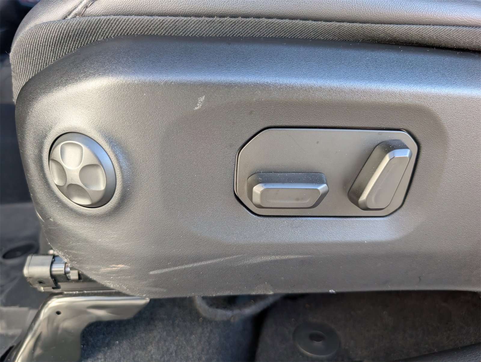 Used 2024 Jeep Wrangler Rubicon image 16