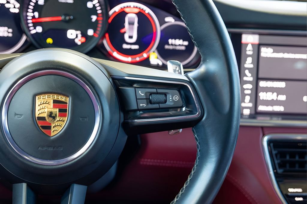 Used 2021 Porsche Panamera 4 AWD/4WD image 31