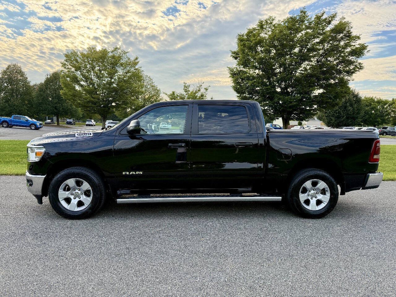 Used 2023 RAM 1500 Big Horn AWD/4WD image 5