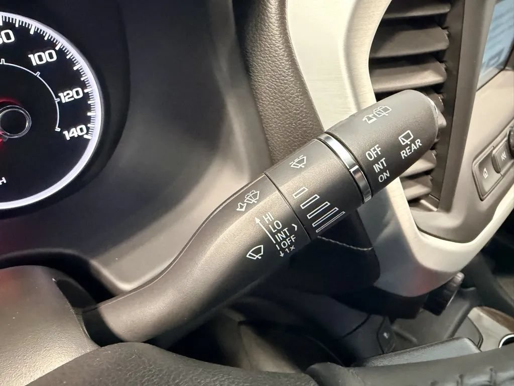 Used 2019 GMC Acadia SLE w/ Driver Alert Package I AWD/4WD image 32
