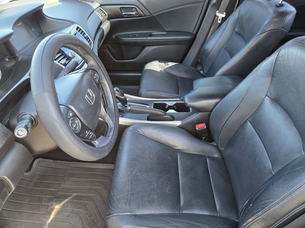 Used 2014 Honda Accord Touring image 6