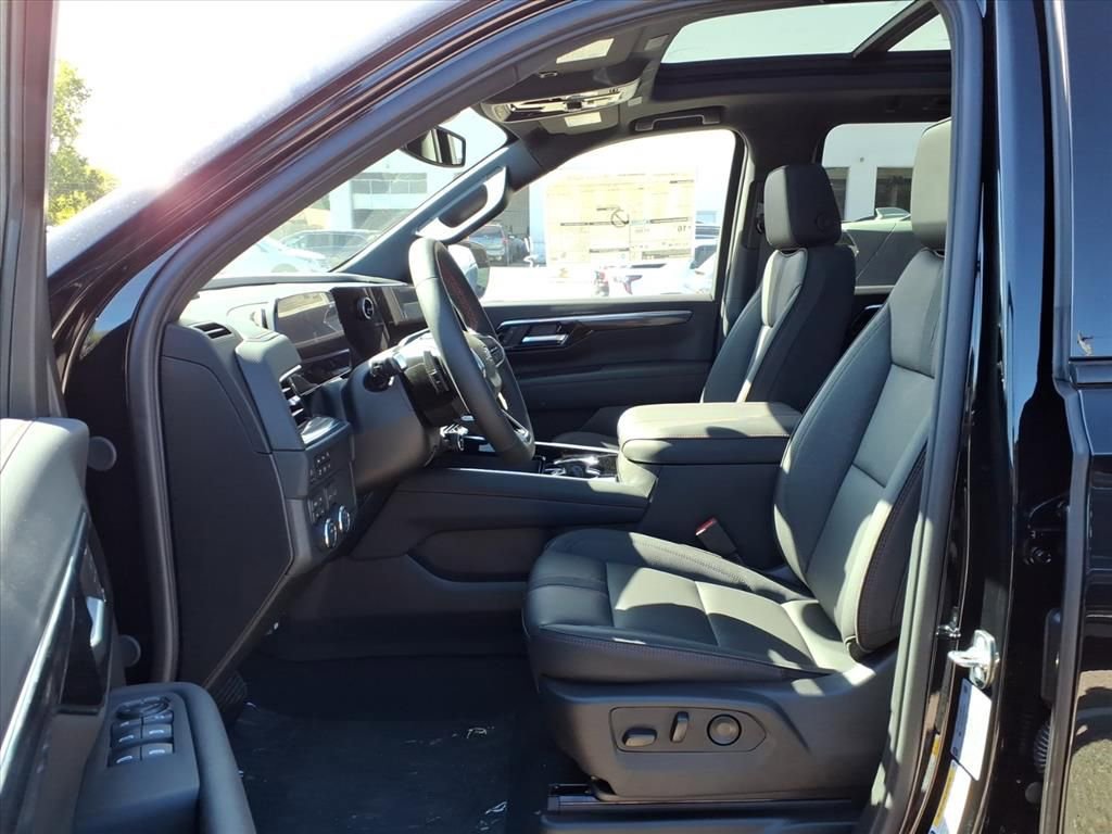 New 2026 Chevrolet Suburban RST image 15