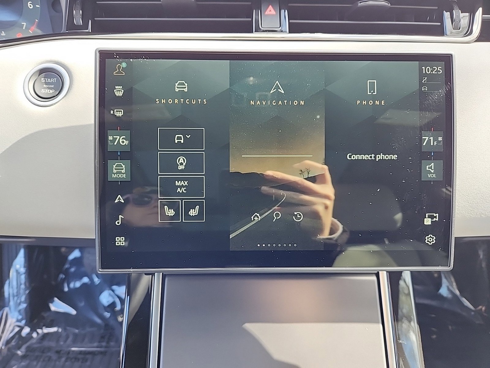 Certified 2026 Land Rover Range Rover Evoque S image 17