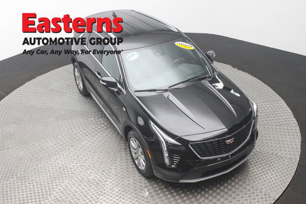 Used 2023 Cadillac XT4 Premium Luxury image 3