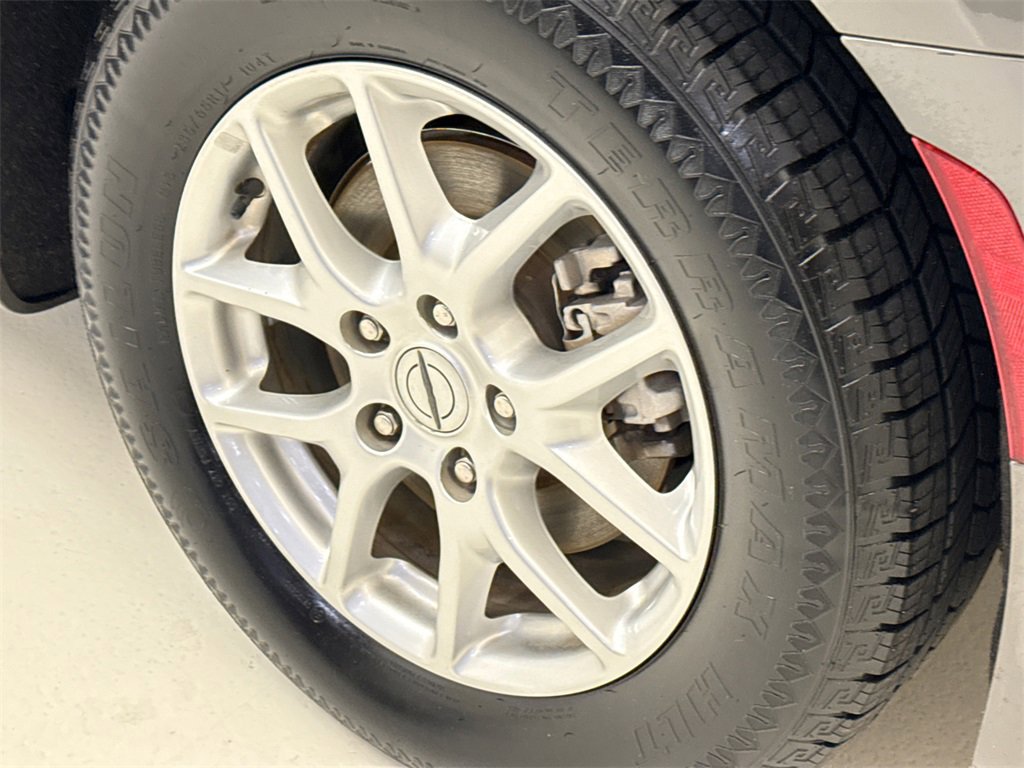 Used 2022 Chrysler Pacifica Touring-L image 11