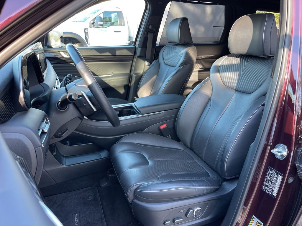 Used 2023 Hyundai Palisade Calligraphy image 20