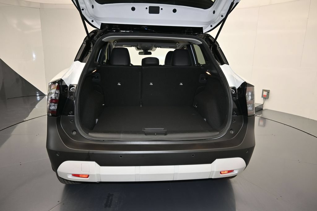 New 2026 Nissan Kicks SR w/ Cold Weather Package FWD image 23