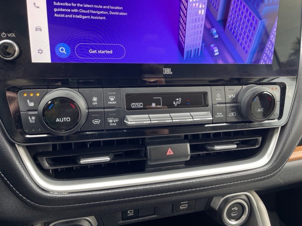 Used 2024 Toyota Grand Highlander Limited image 15