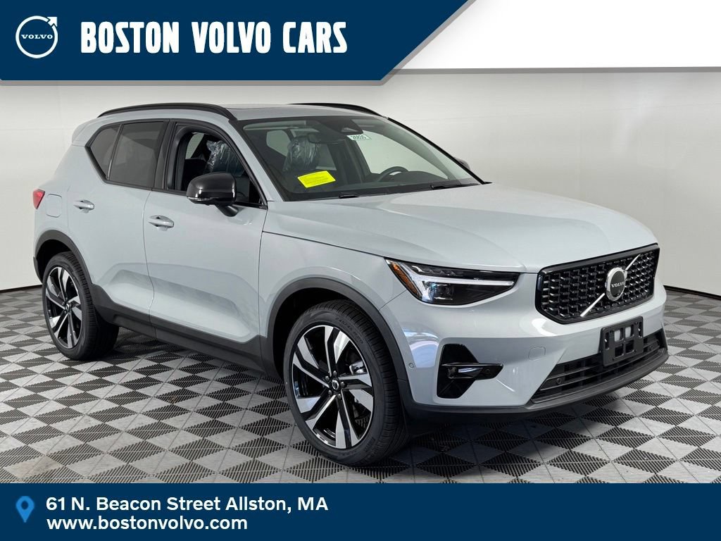 New 2026 Volvo XC40 B5 Ultra w/ Protection Package Premier AWD/4WD image 1