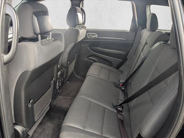 Used 2019 Jeep Grand Cherokee Laredo w/ Security & Convenience Group image 16