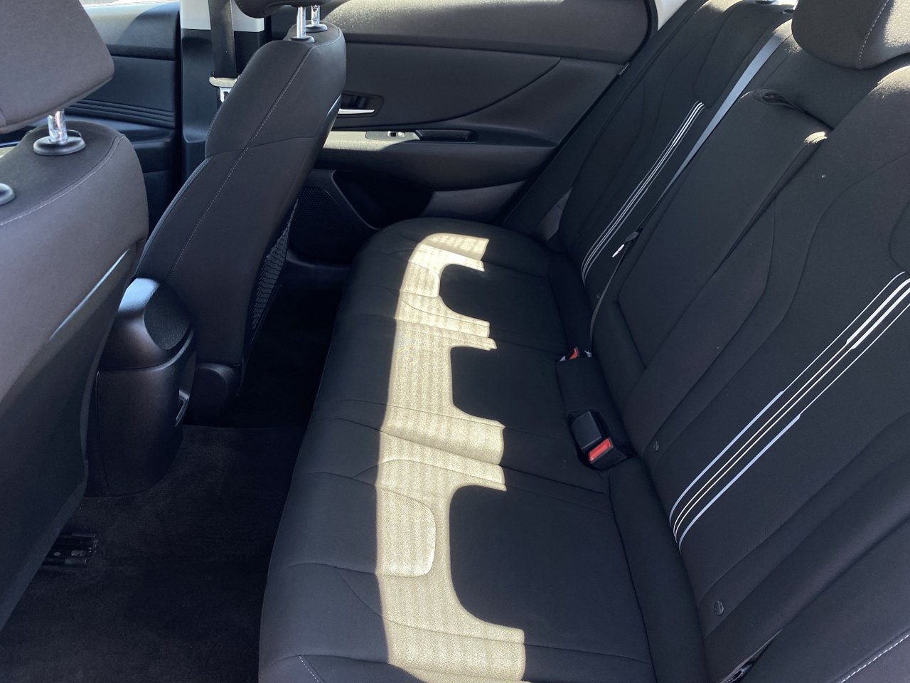 Used 2025 Hyundai Elantra SEL FWD image 14