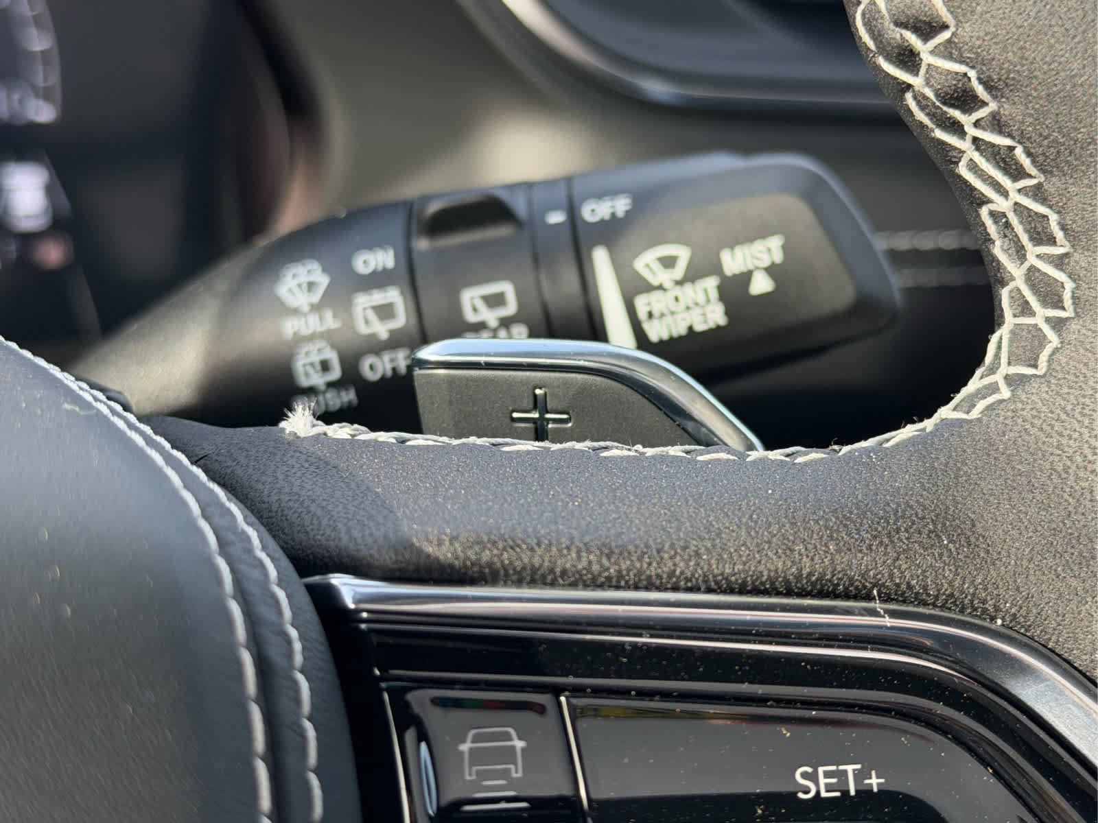 New 2025 Jeep Grand Cherokee L Overland w/ Rear Seat Video Group I image 39