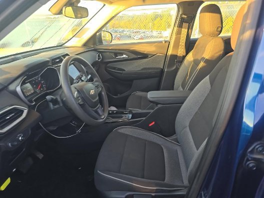 Used 2022 Chevrolet TrailBlazer LS w/ LPO, Blackout Package AWD/4WD image 8