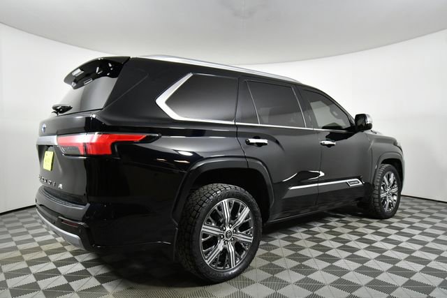 Used 2023 Toyota Sequoia Capstone image 10
