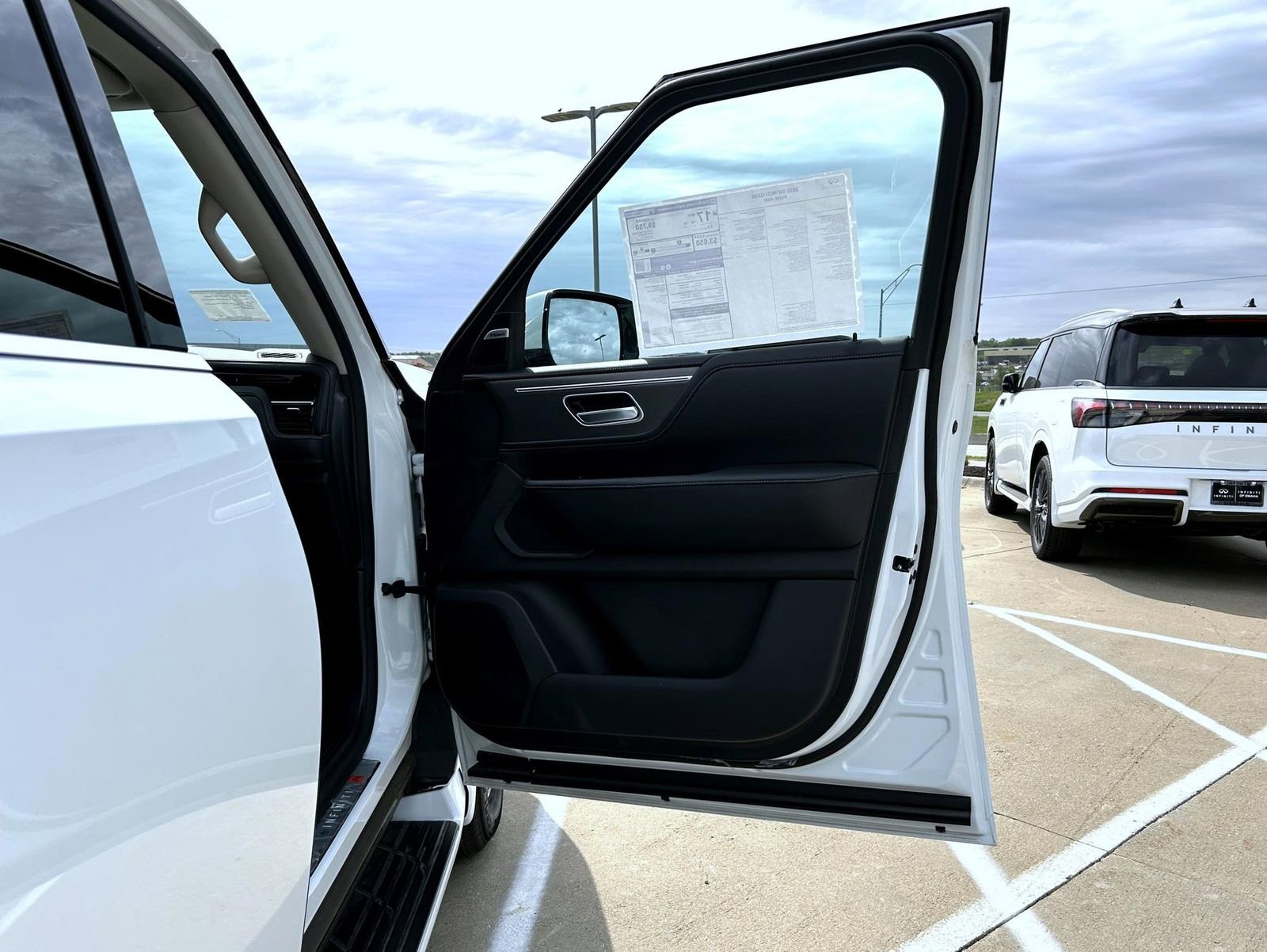 New 2026 INFINITI QX80 Pure AWD/4WD image 16