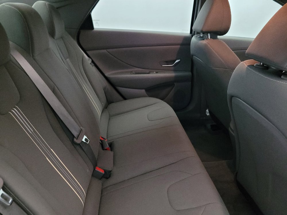 Used 2023 Hyundai Elantra Blue FWD image 19
