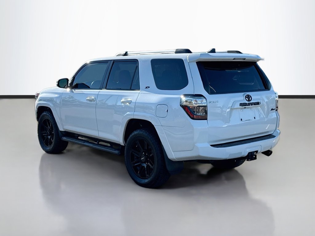 Used 2021 Toyota 4Runner SR5 Premium w/ Moonroof Package AWD/4WD image 5