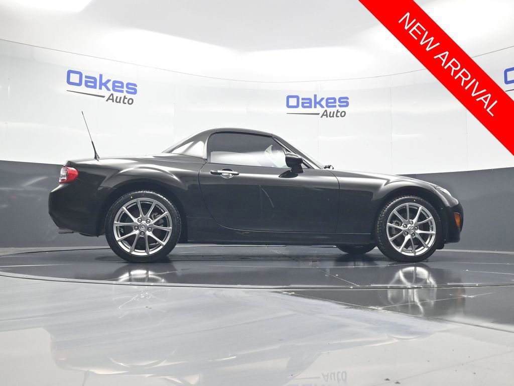 Used 2011 MAZDA MX-5 Miata Grand Touring image 35