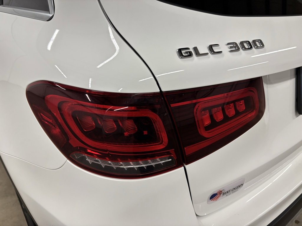Used 2022 Mercedes-Benz GLC 300 image 8