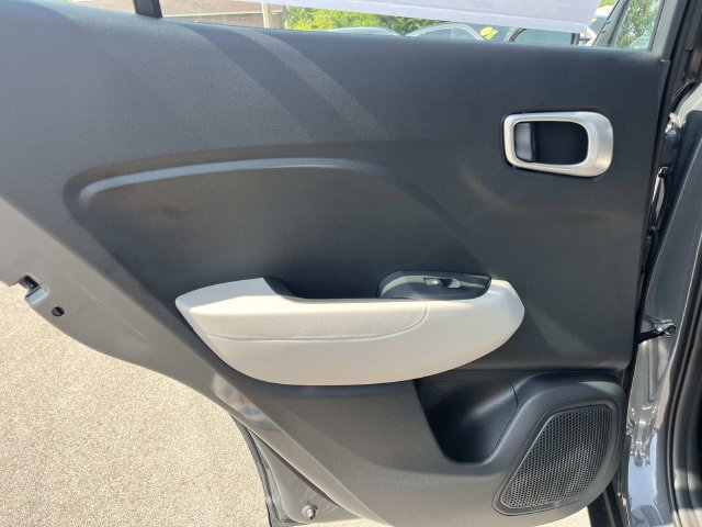 New 2026 Hyundai Venue SEL FWD image 19
