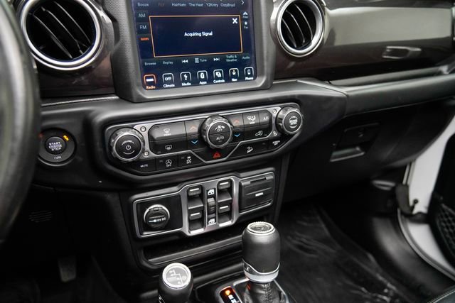 Used 2019 Jeep Wrangler Unlimited Sahara AWD/4WD image 30