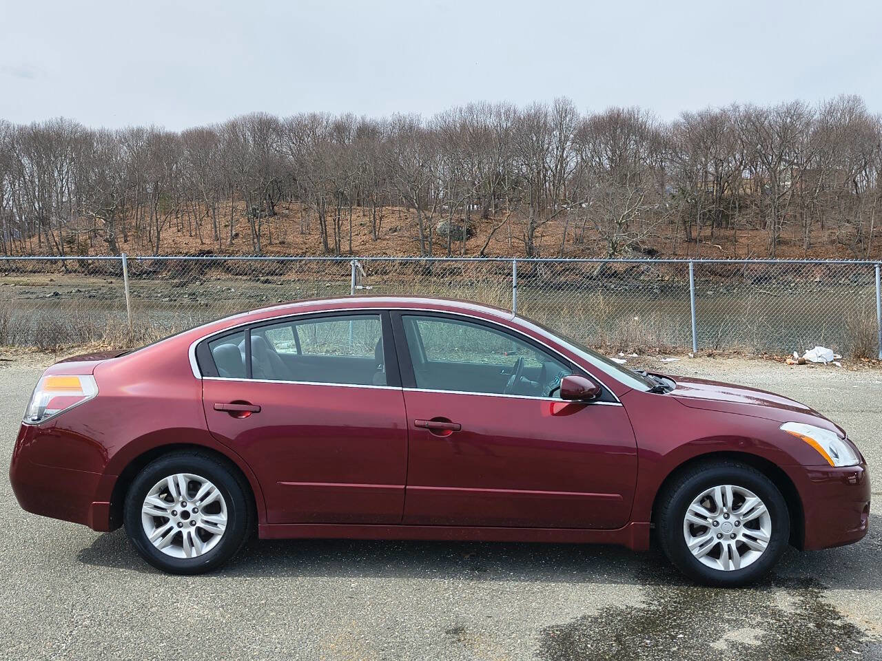 Used 2010 Nissan Altima 2.5 S w/ Convenience Pkg FWD image 8