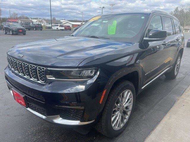 Used 2023 Jeep Grand Cherokee L Summit image 24