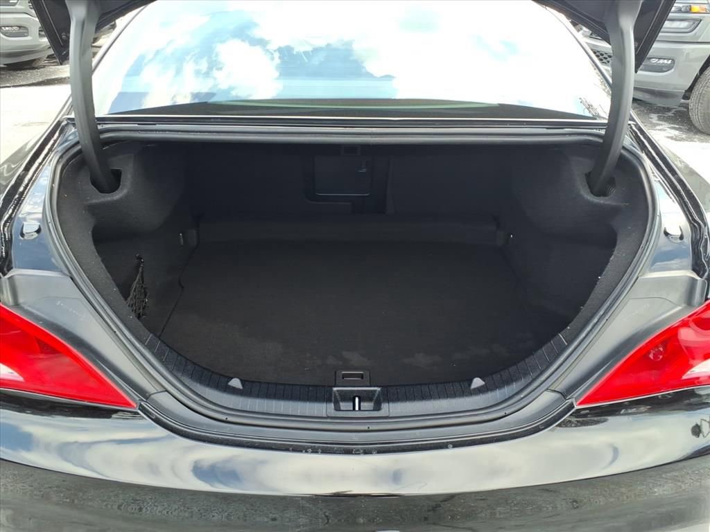 Used 2018 Mercedes-Benz CLA 250 4MATIC image 18