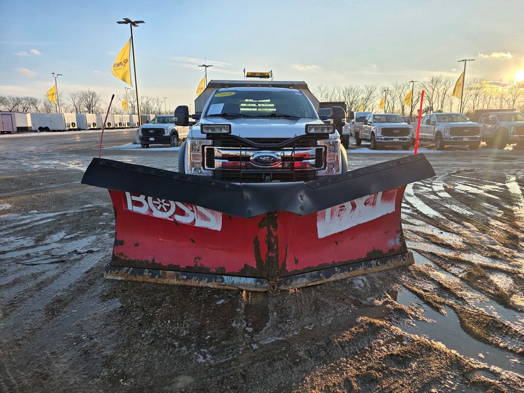 Used 2019 Ford F550 4x4 Regular Cab Super Duty image 2