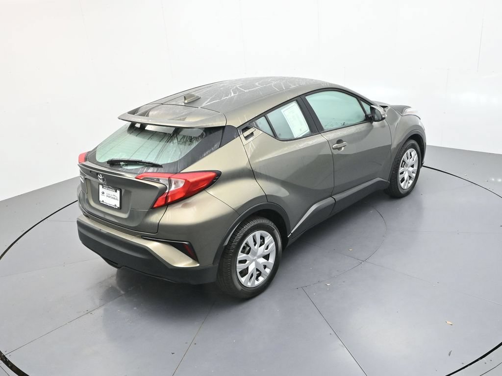 Used 2021 Toyota C-HR LE FWD image 29