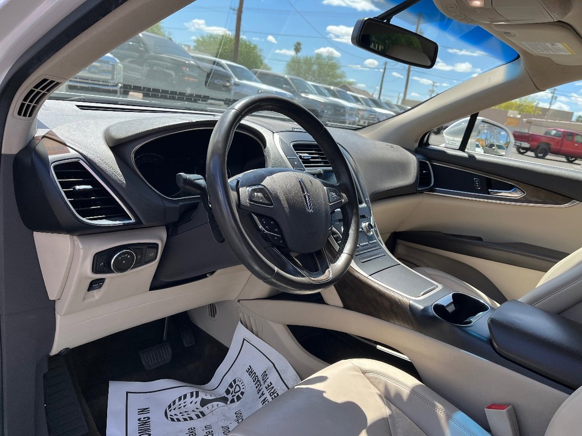 Used 2018 Lincoln MKX Select w/ Select Plus Package image 24