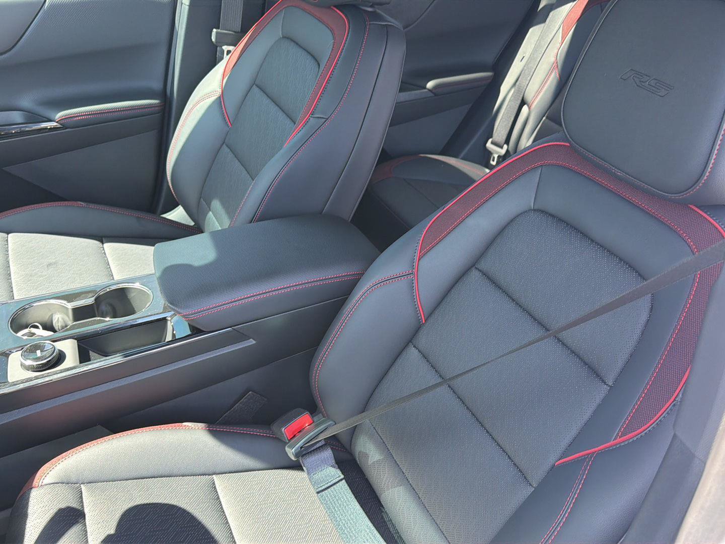New 2027 Chevrolet Equinox RS FWD image 29