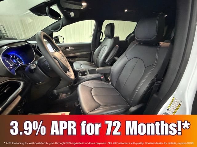 New 2026 Chrysler Pacifica Select FWD image 18