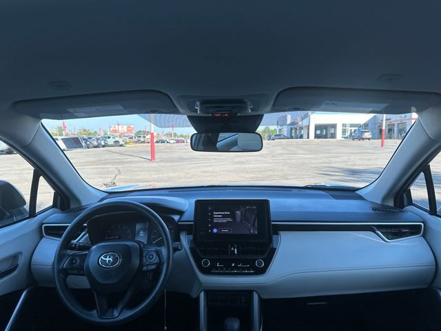 Used 2023 Toyota Corolla Cross L image 14