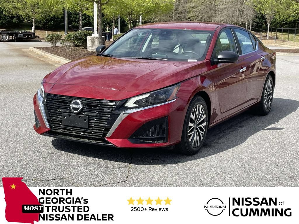 Used 2025 Nissan Altima 2.5 SV FWD image 1