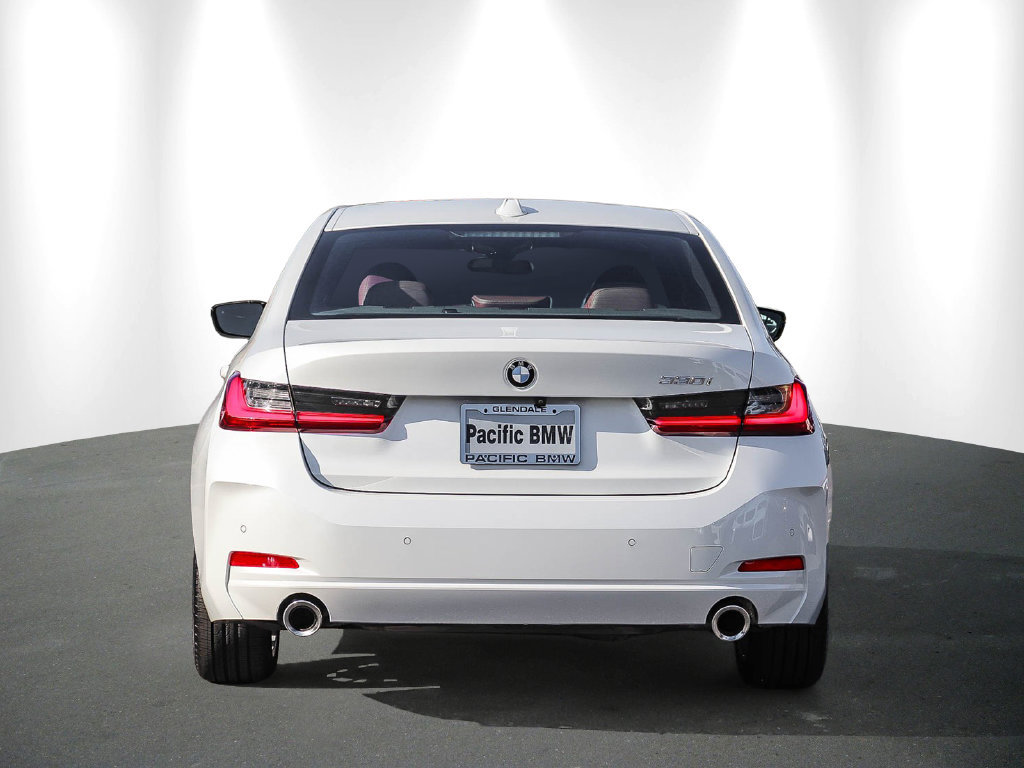 Certified 2023 BMW 330i Sedan w/ Driving Assistance Package RWD image 5