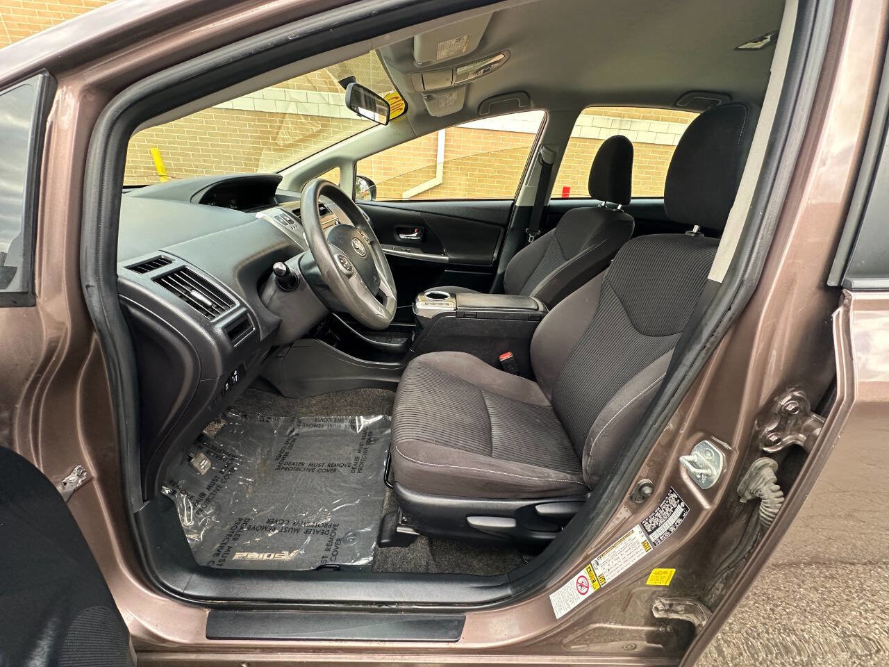 Used 2015 Toyota Prius V Three image 15