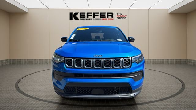 Used 2024 Jeep Compass Sport image 8