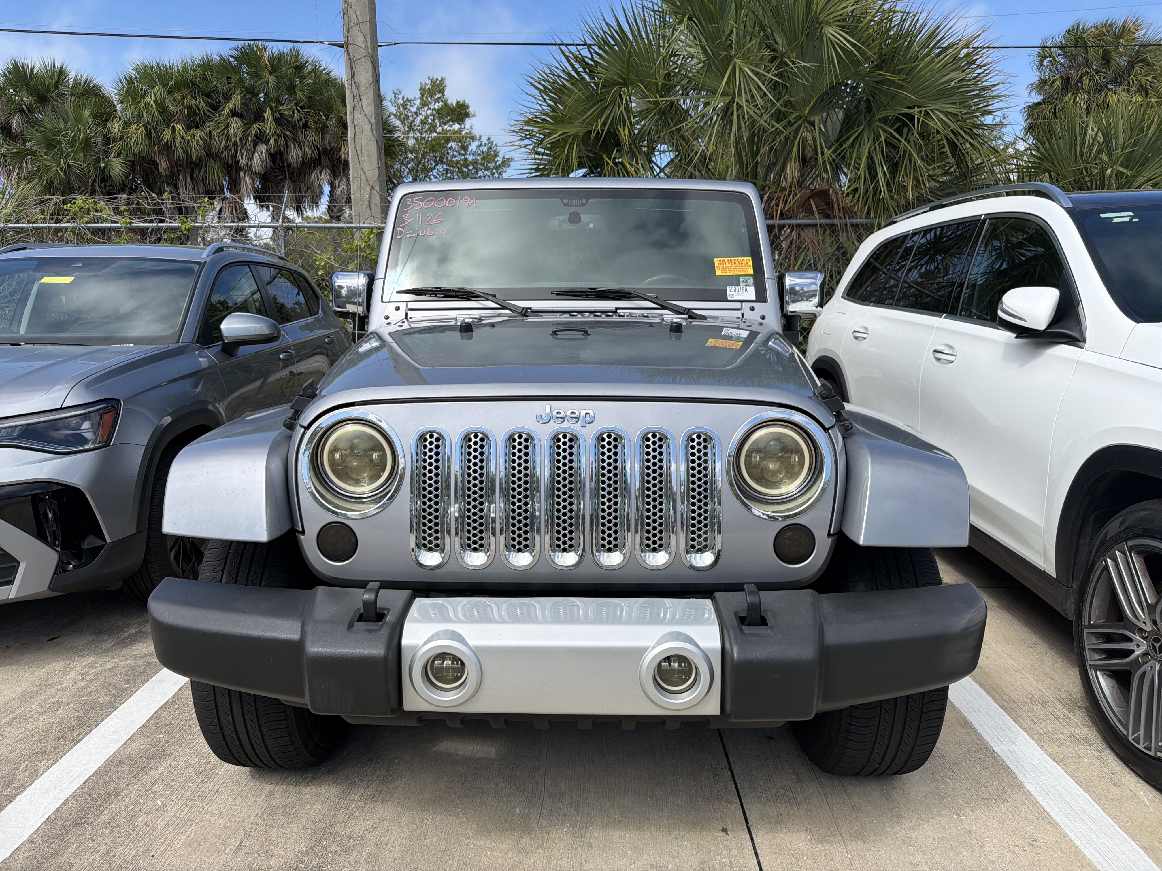 Used 2015 Jeep Wrangler Unlimited Sahara w/ Connectivity Group image 2