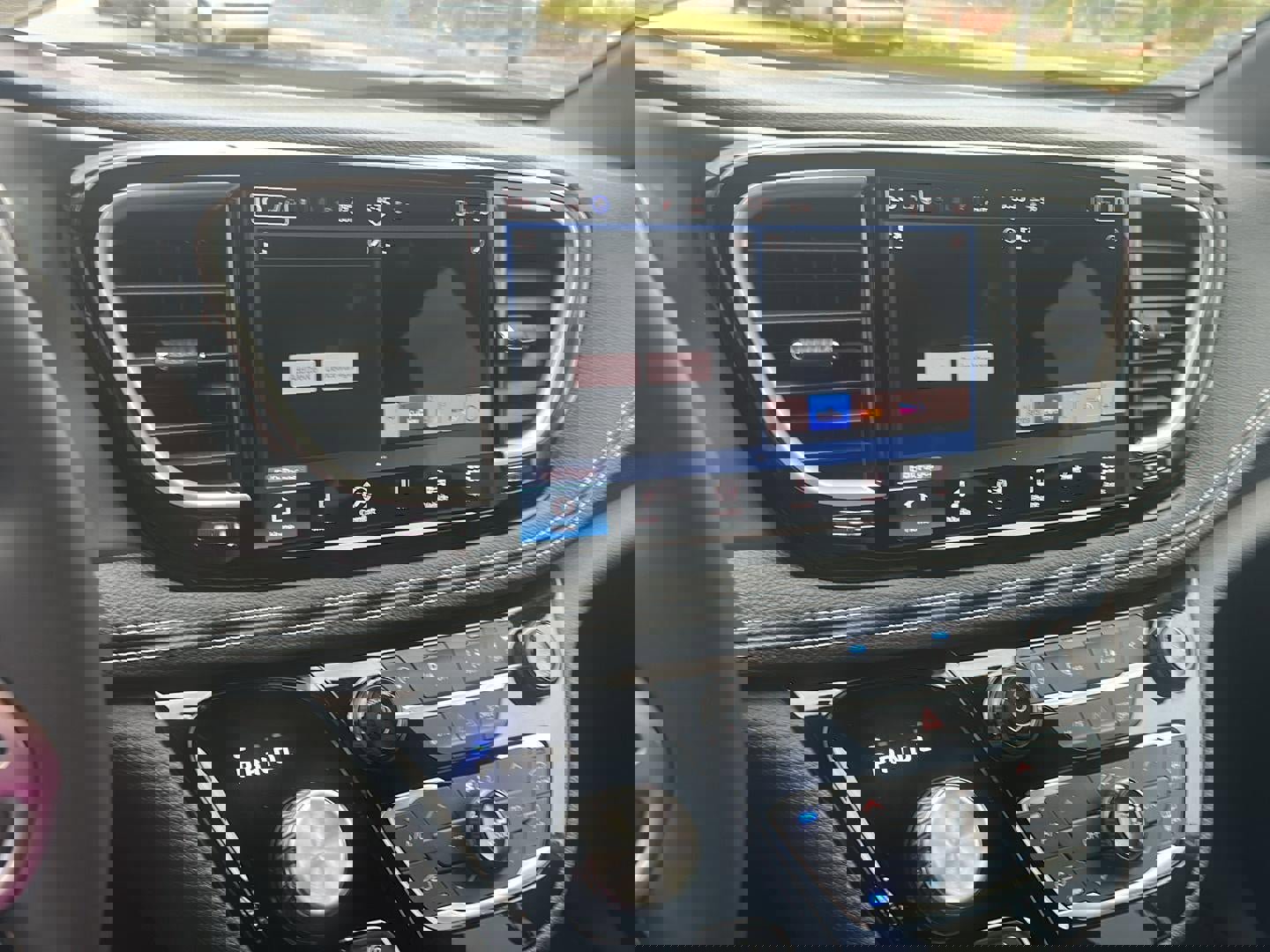 New 2026 Chrysler Pacifica Select image 14