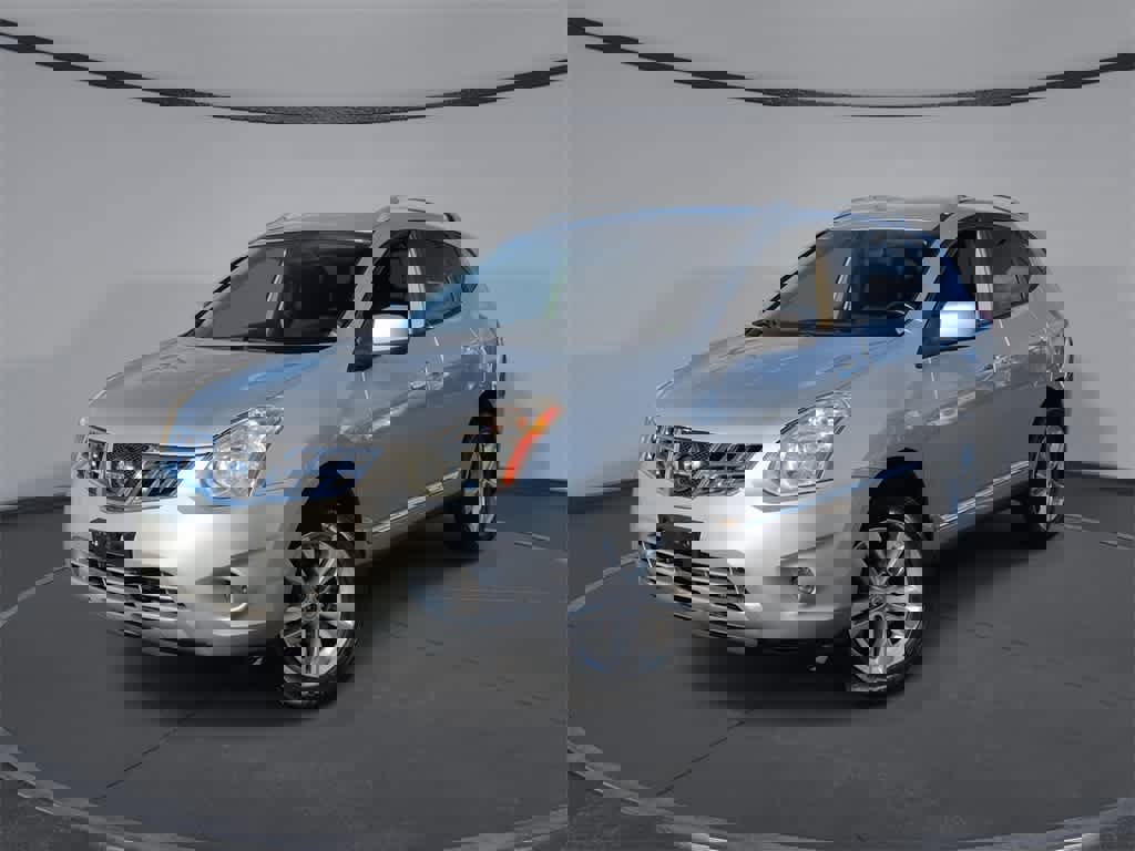 Used 2013 Nissan Rogue SV